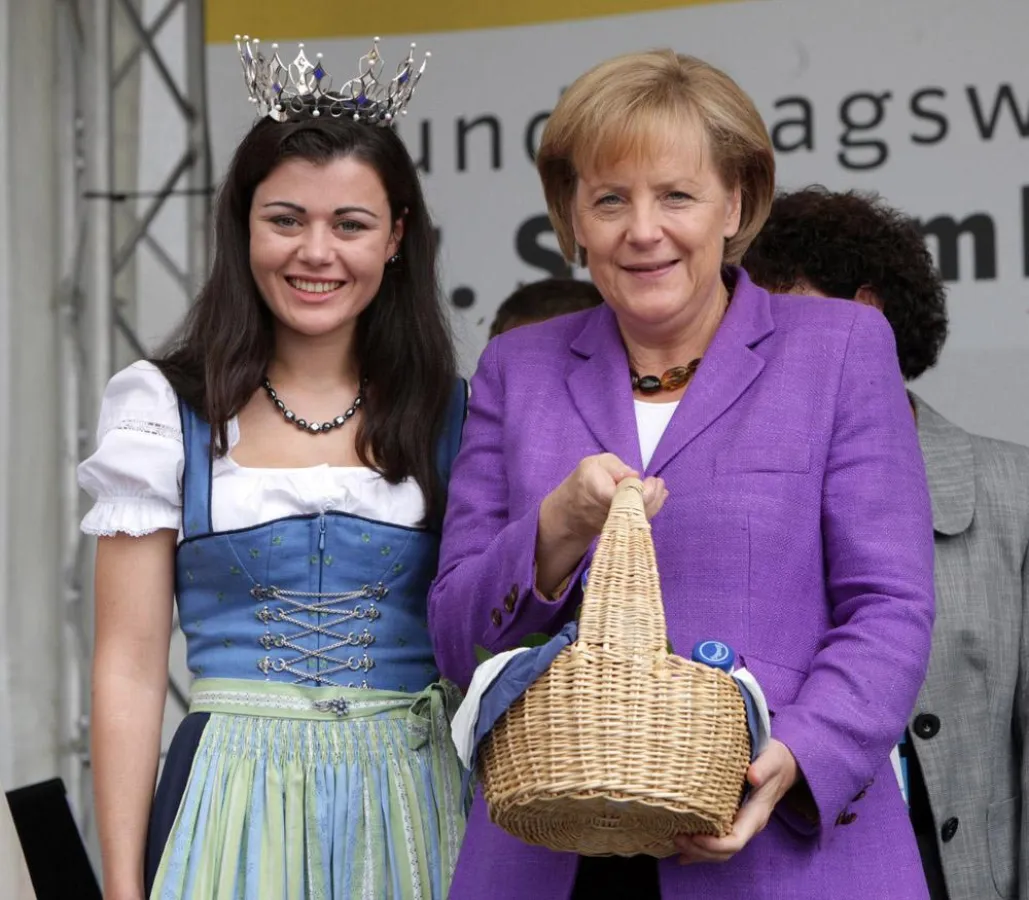 Milchkönigin trifft Bundeskanzlerin: Das Treffen mit Angela Merkel war eines der Highlights ihrer bisherigen Amtszeit. Bildquelle: LVBM, Landesvereinigung der Bayerischen Milchwirtschaft