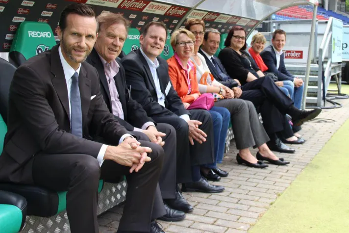 Bild: HR-Kompetenz-Workshop Rastede - Eine Geste sagt mehr als 50 €