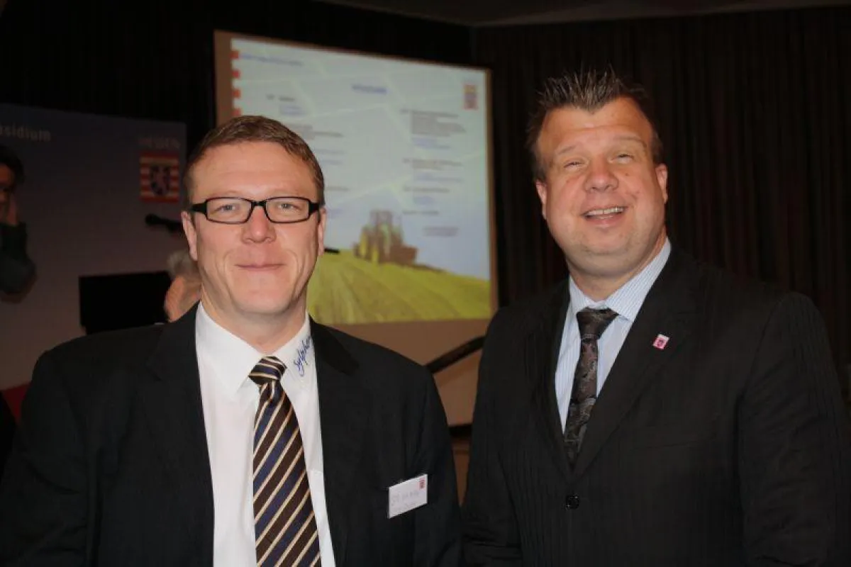 Ralf Brinkman Sylphen und Regierungspräsident Dr.Lars Witteck