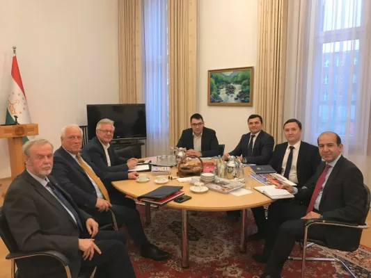 Deutschland China Tadschikistan: Energiepolitische Strategien im Praxistest Bild: Deutschland China Tadschikistan: Energiepolitische Strategien im Praxistest