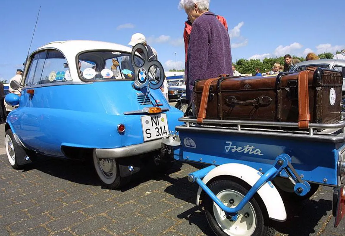 Den Glanz alter Automobil-Zeiten erleben: Beim 22. Cuxhavener Neptun-Oldtimer- und Veteranentreffen