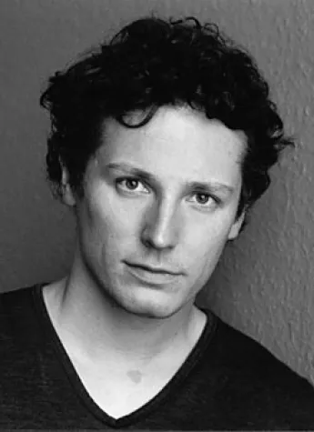 Bild: Urlacher liest Tucholsky / kostenlose Tucholsky-Hörbücher