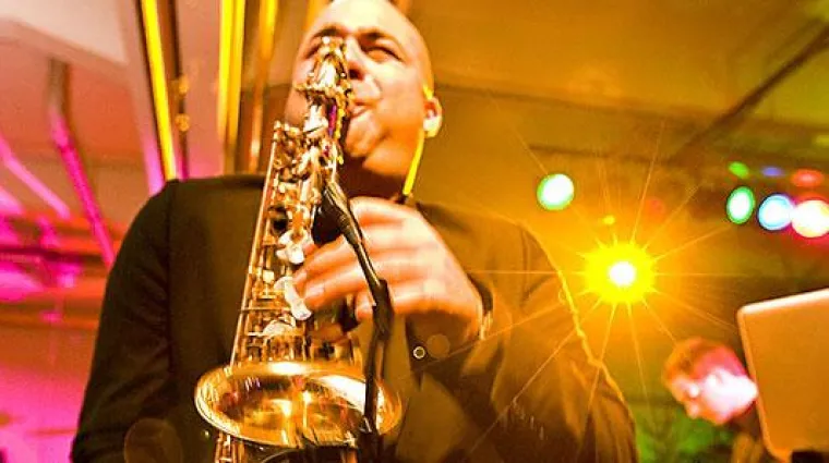 Bild: DJ 'n' Artists begeistert VODAFONE