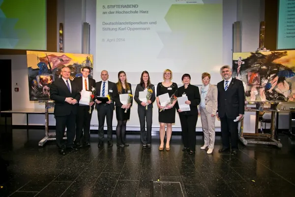 Bild: 5. Stifterabend an der Hochschule Harz vereint Stipendienvergabe und Erweiterung der Kunststiftung