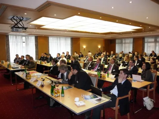 Bild: Gelungener Auftakt - Verbandsmeeting des Bundesverband Fuhrparkmanagement mit 90 Gästen in Berlin