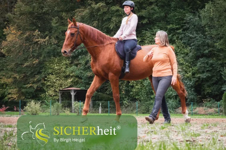Bild: Reitercoaching Birgit Heigel stellt ihr innovatives **SICHERheits-Konzept für Angstreiter** vor