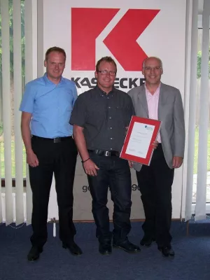 Auszeichung für Kassecker-Mitarbeiter Bild: Auszeichung für Kassecker-Mitarbeiter