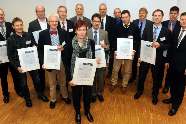 Bild: 14 Unternehmen am Effizienztisch NordWest2: Gemeinsam erfolgreich auf die Energiekostenbremse getreten