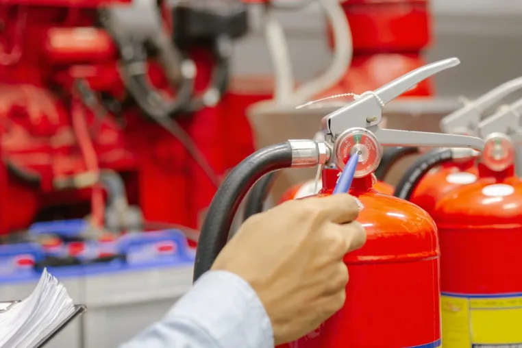 Bild: Wartung - Im Brandschutz unverzichtbar