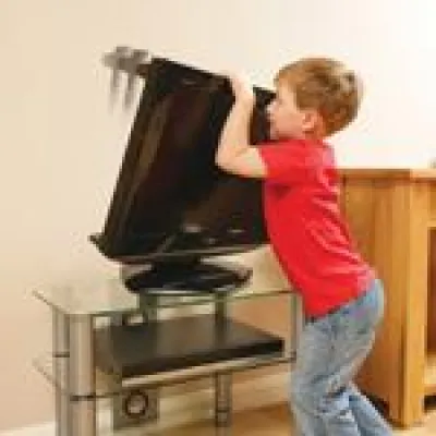 Bild: Vorfreude auf die IFA 2010 – monitorhalterung.de begleitet peerless nach Berlin