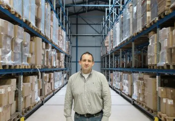 „Früher viel Luft gelagert.“ – Sprintis organisiert Lagerhaltung um Bild: „Früher viel Luft gelagert.“ – Sprintis organisiert Lagerhaltung um