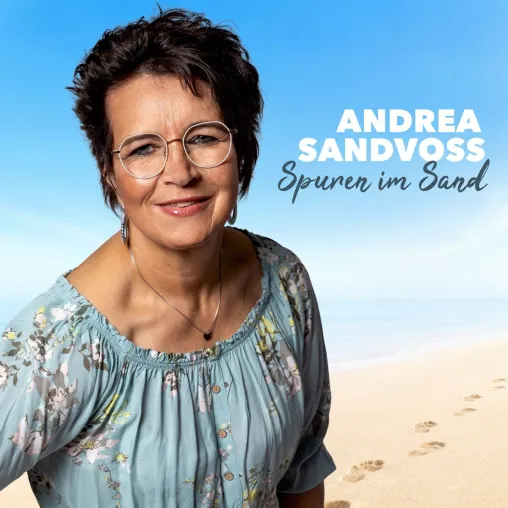 Auf "Spuren im Sand" begibt sich musikalisch Andrea Sandvoss Bild: Auf "Spuren im Sand" begibt sich musikalisch Andrea Sandvoss