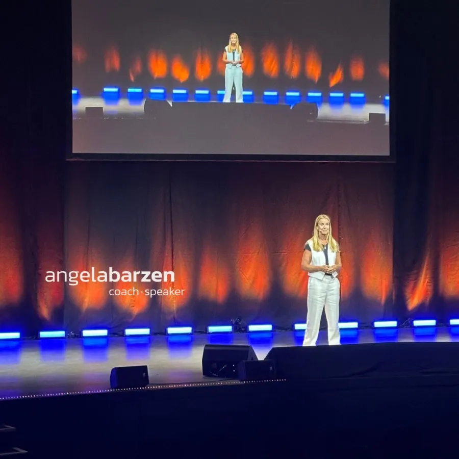 Angela Barzen Keynote: gemeinsam zum Big Picture (© Momentesammler)
