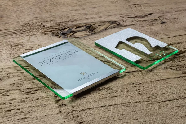 Bild: Effektive Schilder Leitsysteme: Sicherheit und Orientierung in Gebäuden