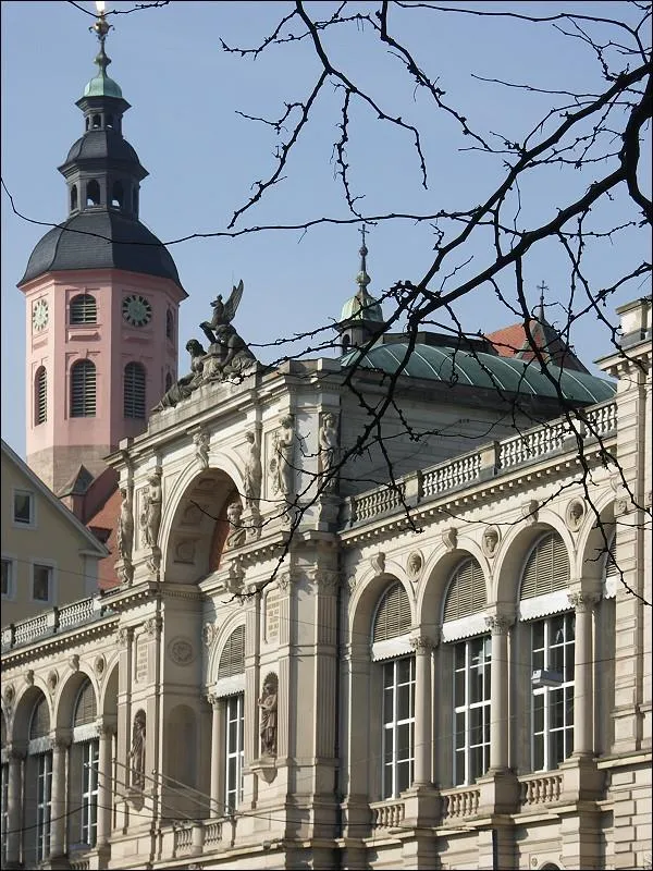 Bald herrenlos? Das Friedrichsbad in Baden-Baden