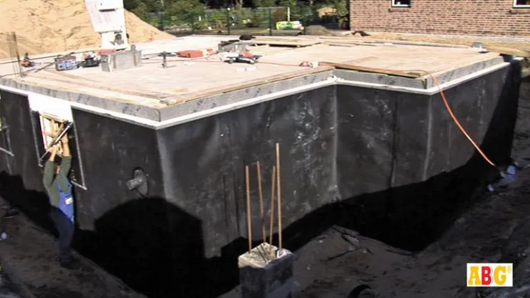Bild: Grundwasser in Schleswig-Holstein greift Beton an