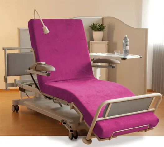 Bild: Neue Therapieliege DreamLine mit durchgehender Liegefläche