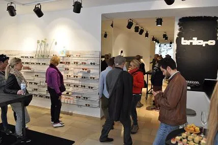 Neueröffnung: Dein neuer moderner Optiker in Köln Bild: Neueröffnung: Dein neuer moderner Optiker in Köln