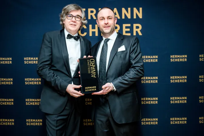 Wer bekommt die Schwiegermutter? – Gold Excellence Award gewonnen! Bild: Wer bekommt die Schwiegermutter? – Gold Excellence Award gewonnen!