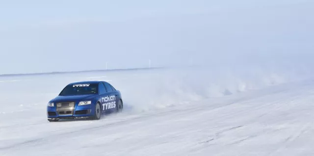 Bild: Nokian-Reifen fahren neuen Weltrekord mit 335,71 km/h auf Eis und sind die Schnellsten
