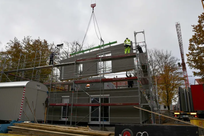 Bild: wbg errichtet typisierte Holzhybridhäuser