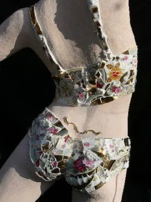 Elke Widenmann präsentiert Werke bei KIS 7 im KAVALIERHAUS in Langenargen Bild: Elke Widenmann präsentiert Werke bei KIS 7 im KAVALIERHAUS in Langenargen