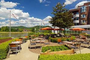Waren Sie schon auf der Terrasse im Heidelberg Marriott Hotel? Bild: Waren Sie schon auf der Terrasse im Heidelberg Marriott Hotel?