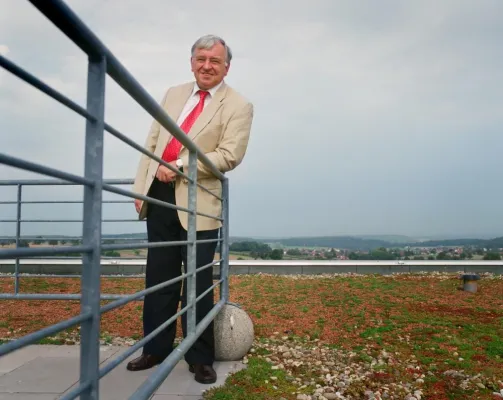 Bild: Physik Instrumente (PI) setzt weiter auf Wachstum