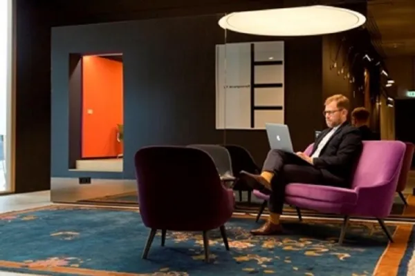 Bild: Medaillen für Büroschönheit: Verleihung der ICONIC AWARDS 2019 in München