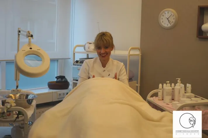 Was kann eine Kosmetikausbildung in 4 Wochen leisten? Bild: Was kann eine Kosmetikausbildung in 4 Wochen leisten?