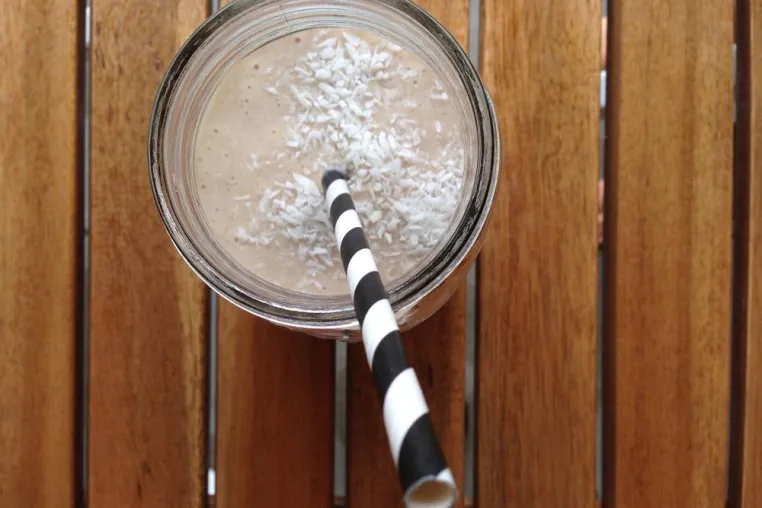 Trockenfrüchte im Smoothie sind eine leckere Alternative Bild: Trockenfrüchte im Smoothie sind eine leckere Alternative