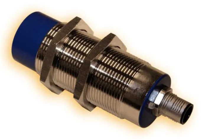 Bild: iDTRONIC‘s Cylindrical Reader M30 UHF - Product Update: New Interface with CANbus (SAE J1939 or CANopen)