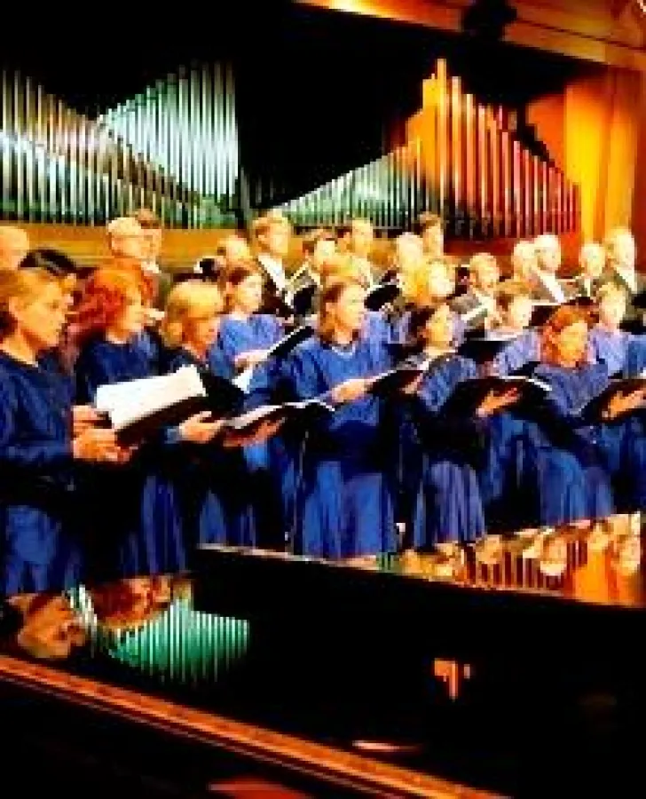 Stimmgewaltig: Der 100 Mitglieder umfassende Cäcilien-Chor Frankfurt ist der zweitälteste Oratorienchor Deutschlands.