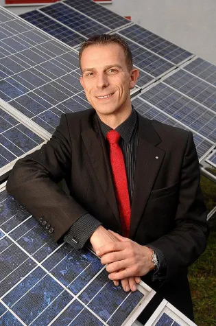 Bild: Partnerschaft mit Pionieren der Solarindustrie