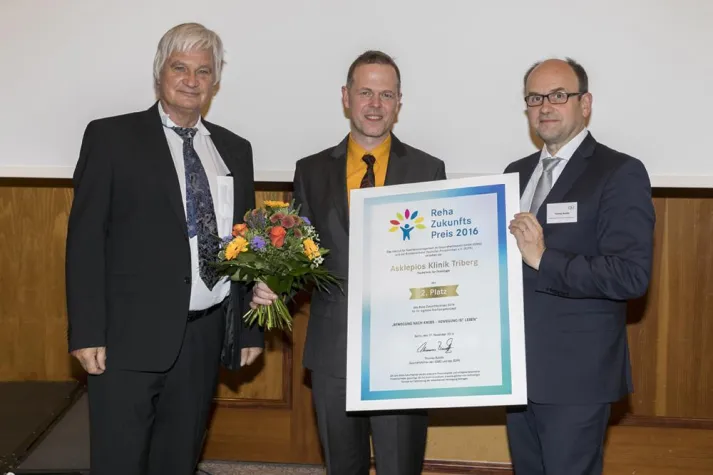 Asklepios Klinik Triberg mit dem Reha-Zukunftspreis 2016 ausgezeichnet Bild: Asklepios Klinik Triberg mit dem Reha-Zukunftspreis 2016 ausgezeichnet