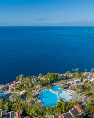 Bild: Gesichertes Naturspektakel vor La Gomera - Whale Watching im Hotel Jardín Tecina
