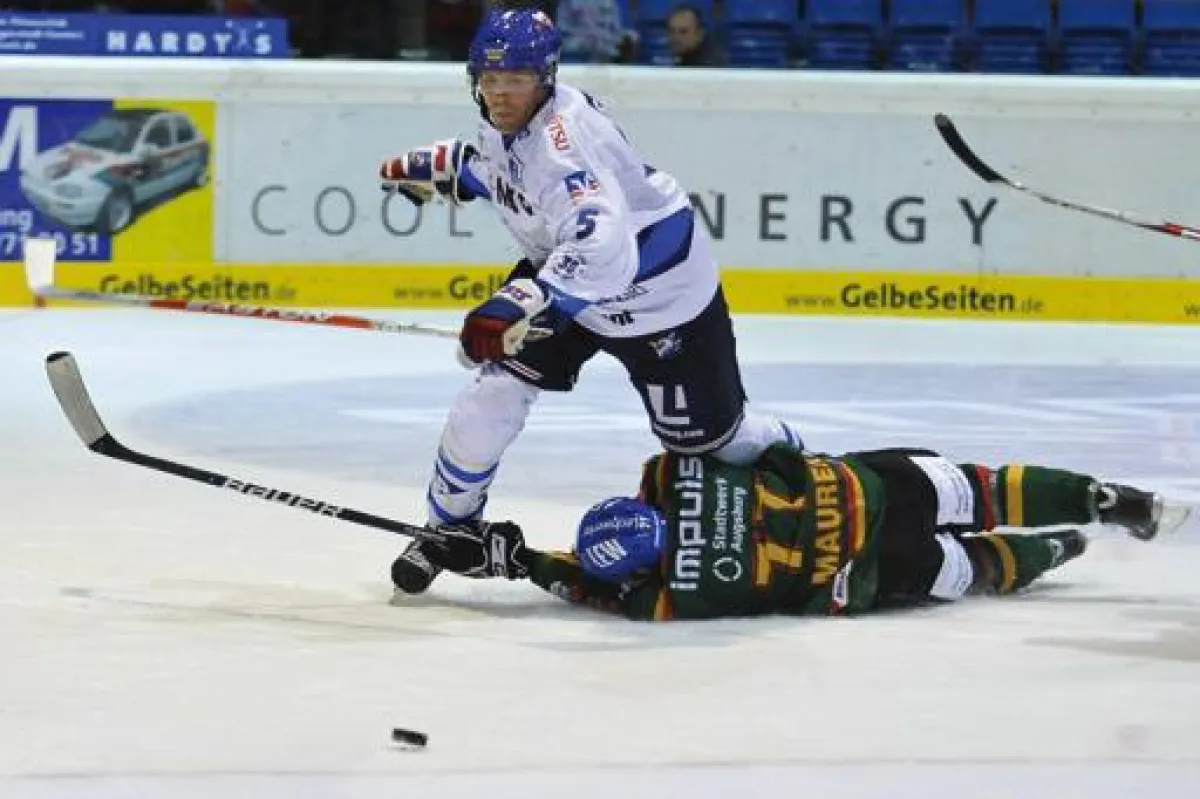 CoolEnergy sponsert auch in der Saison 2009/2010 die Augsburger Panther