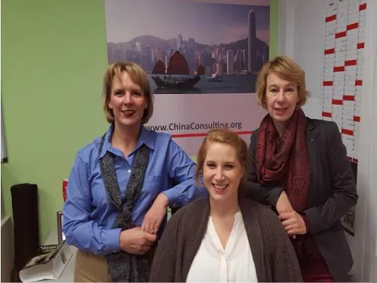 Chancengeberin mit Schwerpunkt China ausgebildet- Mit Volldampf zurück in den Beruf Bild: Chancengeberin mit Schwerpunkt China ausgebildet- Mit Volldampf zurück in den Beruf