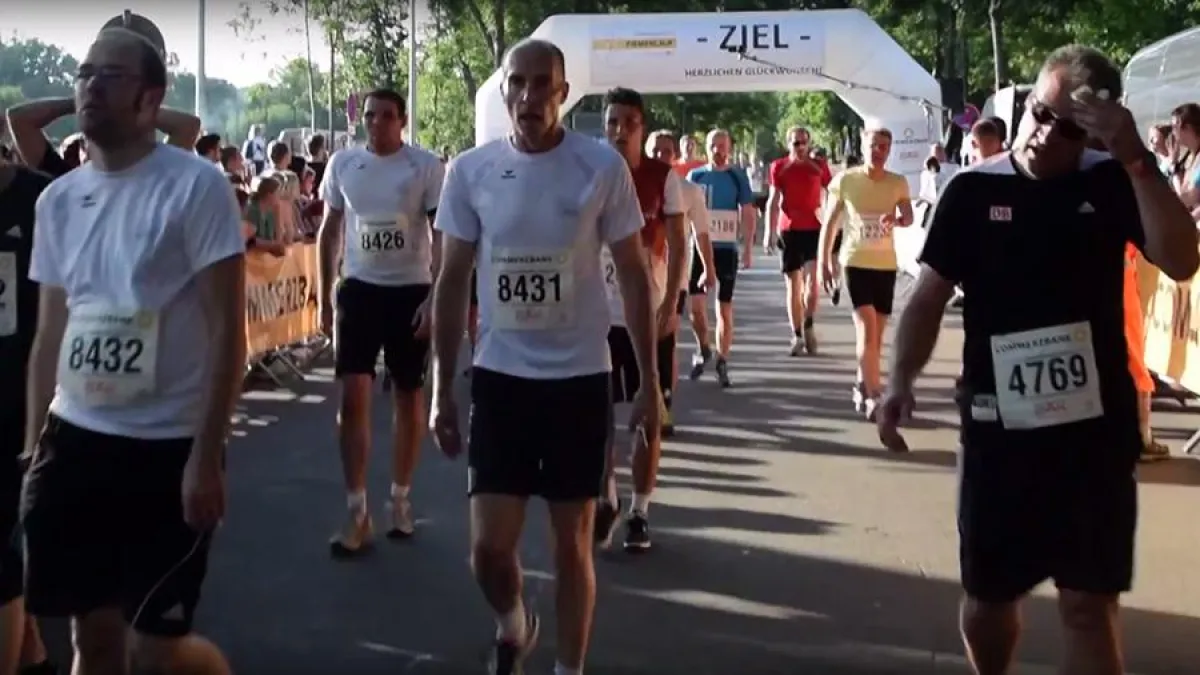 bewegendes Bild vom 10. Commerzbank Firmenlauf in Leipzig