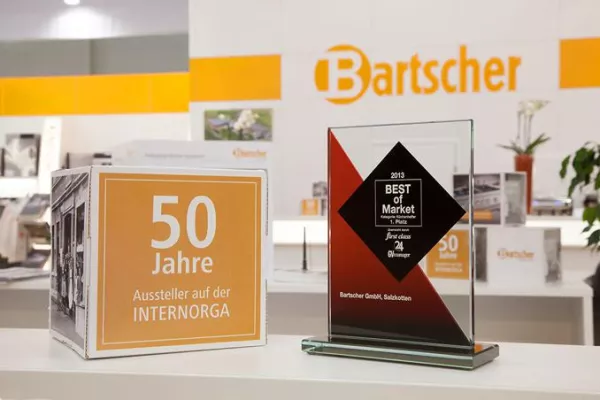 „BEST of Market 2013“: Leser zeichnen die Bartscher GmbH mit dem 1.Platz in der Kategorie Küchenhelfer aus Bild: „BEST of Market 2013“: Leser zeichnen die Bartscher GmbH mit dem 1.Platz in der Kategorie Küchenhelfer aus