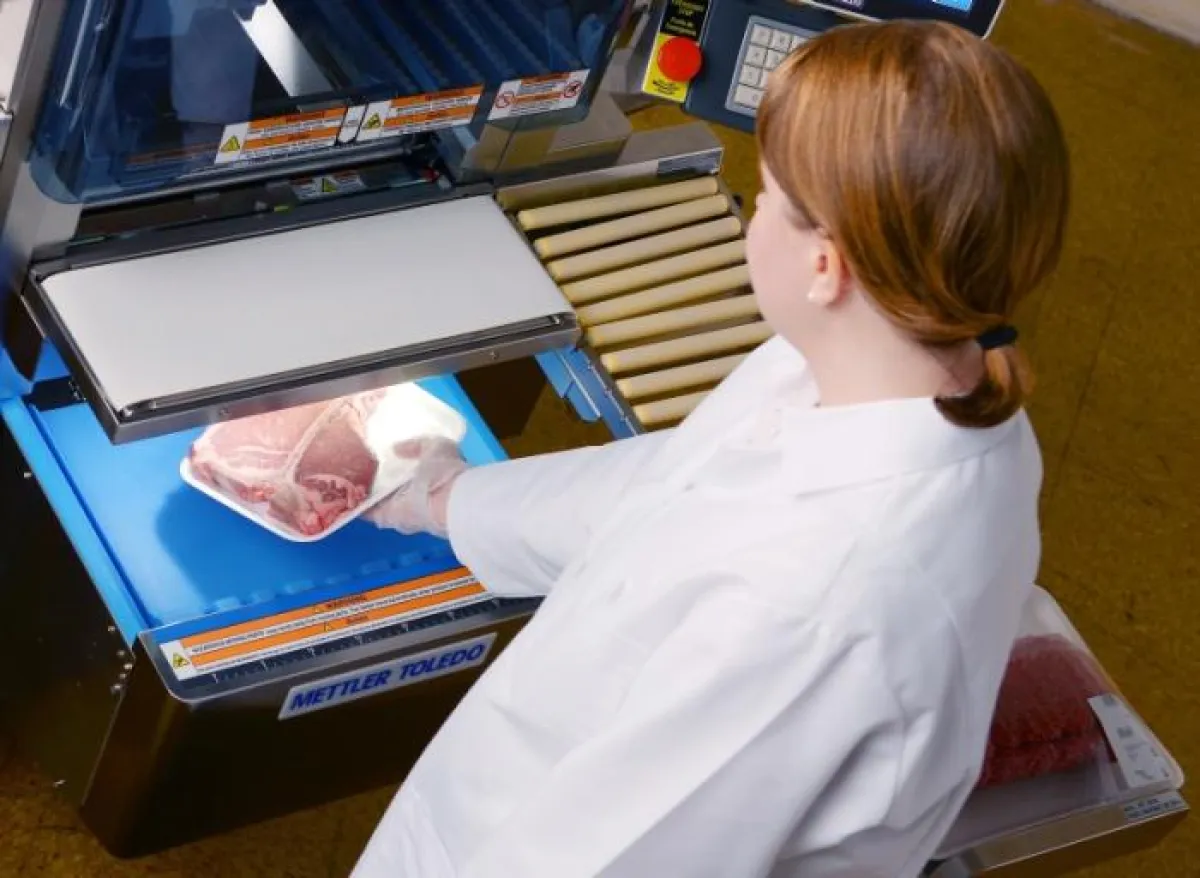 METTLER TOLEDO stellt auf der EuroShop 2017 den Automatischen Verpacker 880 vor.