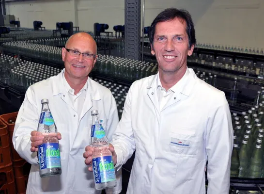 Bild: Aqua Nordic Mineralwasser - klimafreundlich produziert