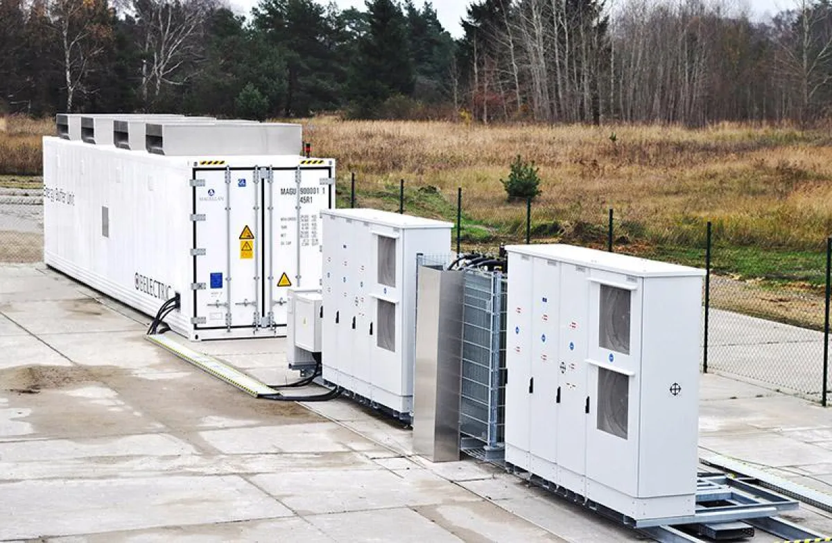 Foto: BELECTRIC EBU auf dem Solarkraftwerk in Alt Daber