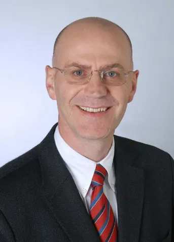 Bild: Interview mit Dr. Ian Moore, President & CEO Momentive Performance Materials – Silicones Europe