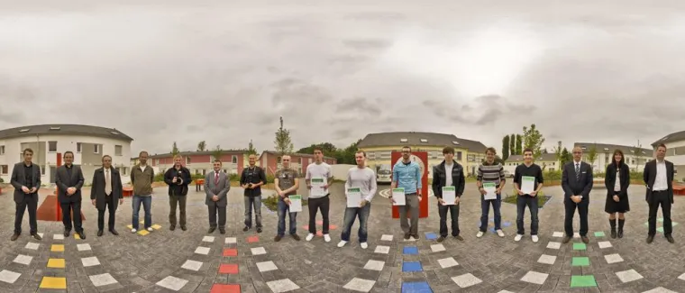 Bild: Eule dreht durch - Kaiserslauterer Studenten sagen Danke