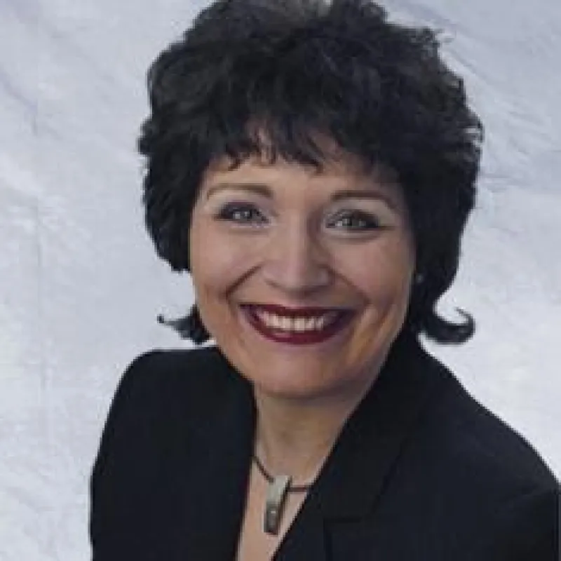 Dr. Maria Urban, Fachärztin für Plastische Chirurgie
