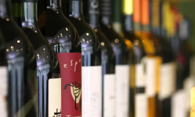 Bild: BEI "EINFACHWEINKAUFEN.DE" IST DER NAME PROGRAMM