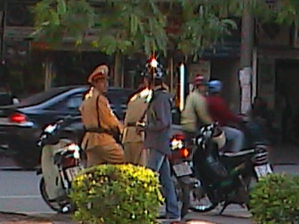 Polizeikontrolle in Hanoi