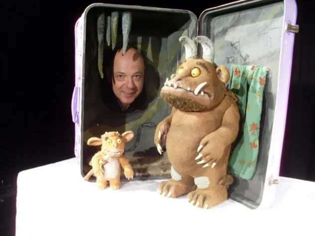 Bild: Bunter Theaterspaß im grauen Winter