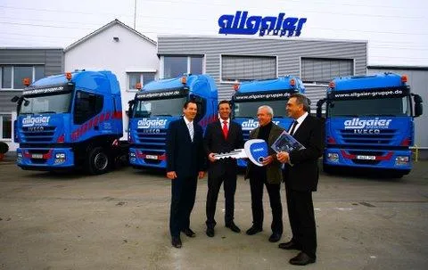 Spedition Allgaier kauft vier „Stralis“-Zugmaschinen von Iveco Bild: Spedition Allgaier kauft vier „Stralis“-Zugmaschinen von Iveco